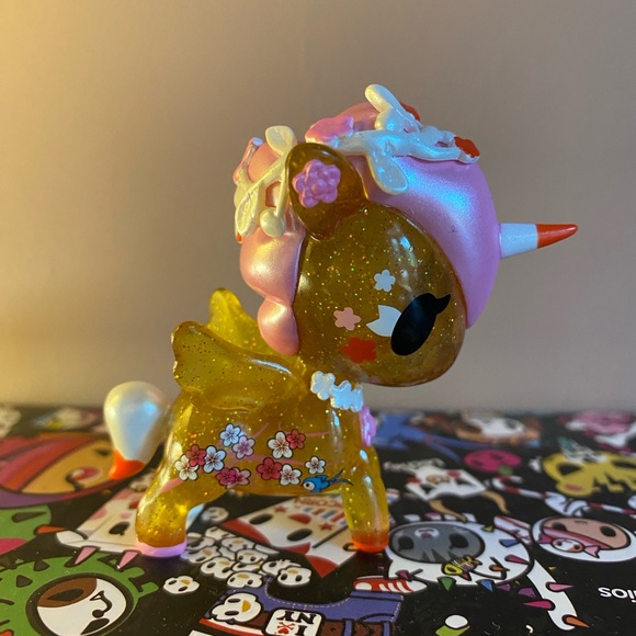 tokidoki Cherry Blossom Unicorno Metallico Series 1 ICHIYO - Picture 1 of 6